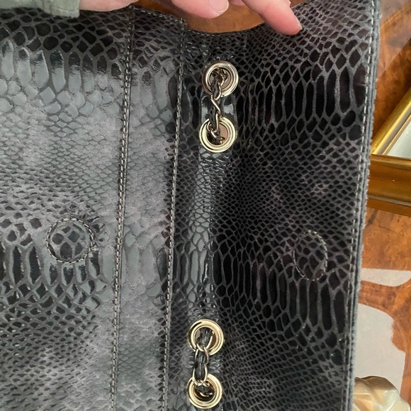 Anne Klein bag with crossbody chain - Picture 3 of 3